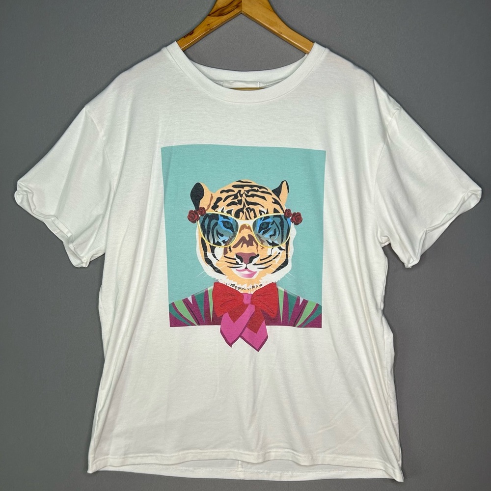 White Graphic Short Sleeve Tee